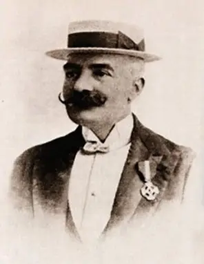 Ritratto fotografico di Emilio Salgari.