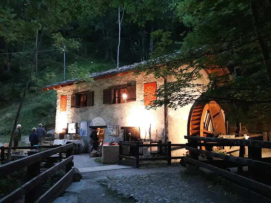 Esterno del Mulino Canton di Usseaux (foto di Emanuela Genre).