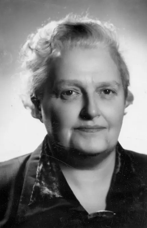 Rita Montagnana nel 1948. Foto © Archivio Centrale dello Stato - Fondo Archivio fotografico Severino Crescente, fascicolo Senato della Repubblica, I legislatura (1948 - 1953), album 2, unità 1902.